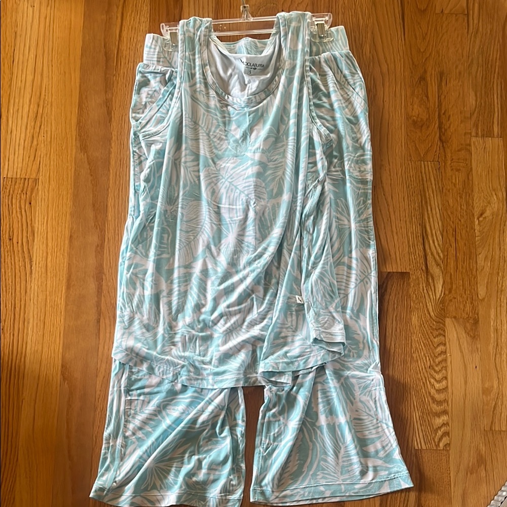 NWOT Koolaburra by Ugg Tropical Print PJ Set 💙